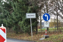 V Dražovicích pokračuje oprava průtahu. Řidiči musí počítat se zajížďkou V Dražovicích pokračuje oprava průtahu. Řidiči musí počítat se zajížďkou